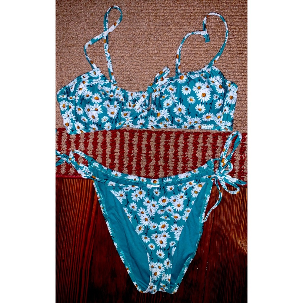 Daisy Bikini